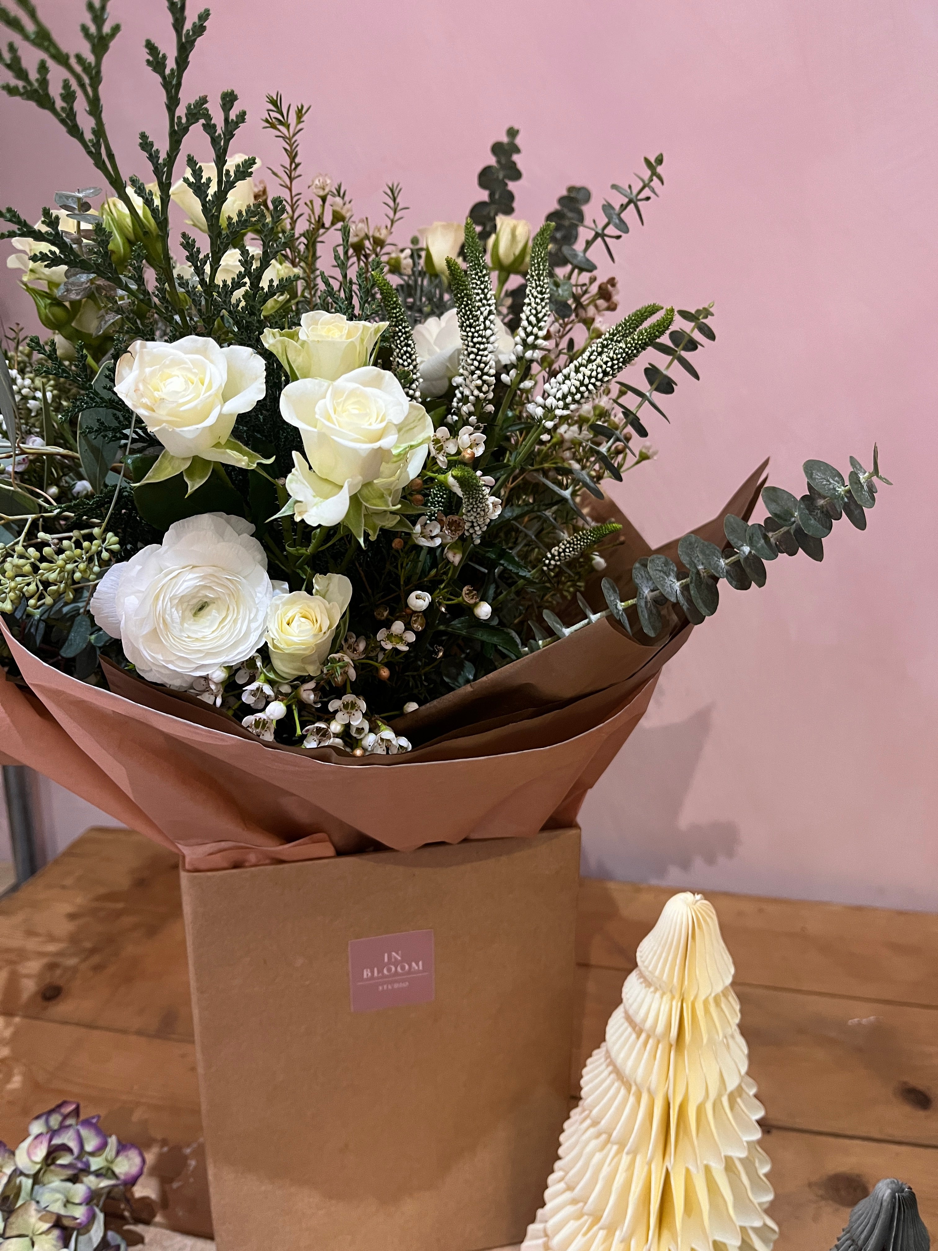 Snowy - Limited edition Winter bouquet