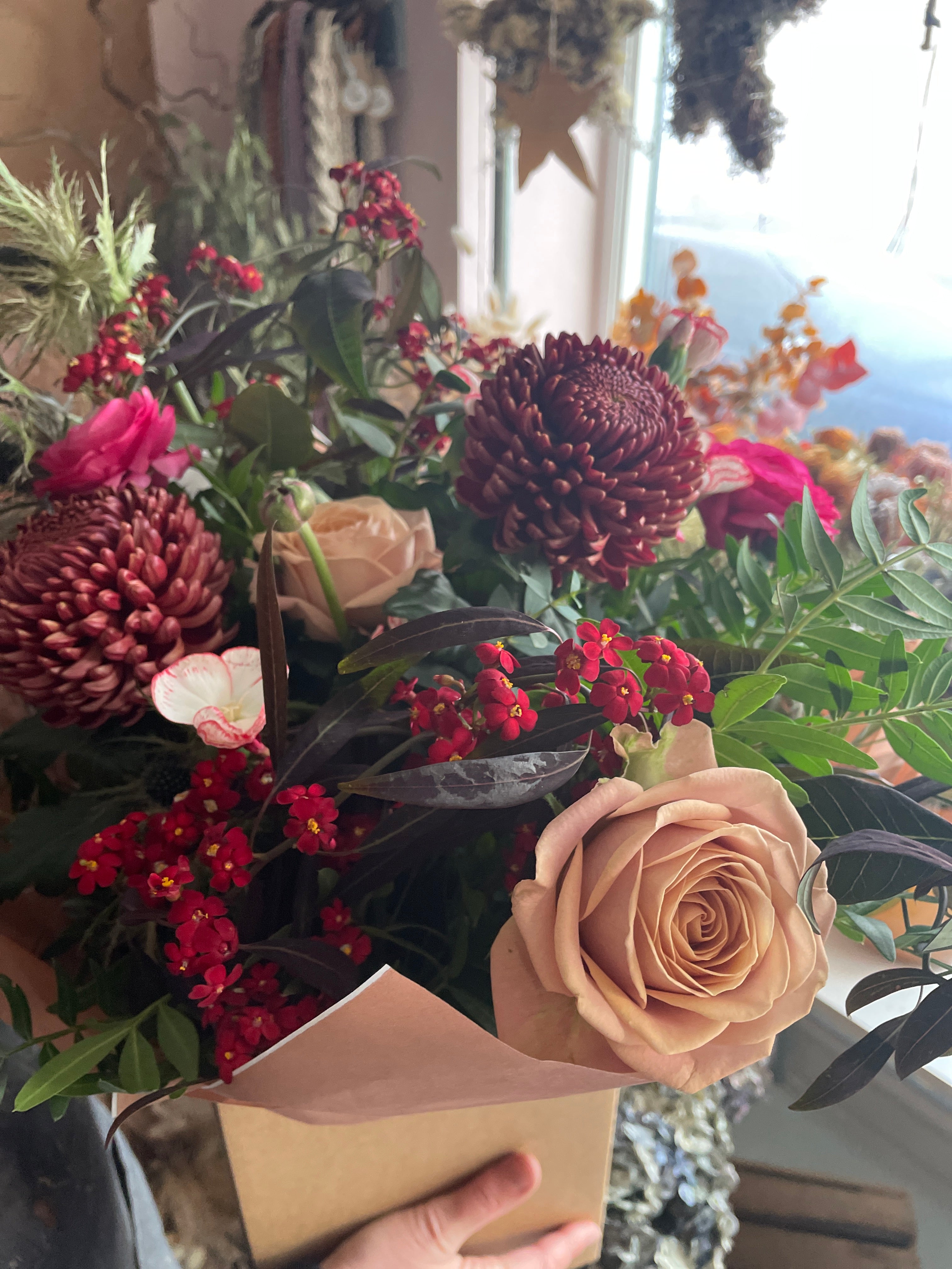 Robin - Limited edition festive bouquet